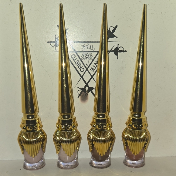 Christian Louboutin Other - Tape a l'Oeil Metallic Eyeshadow